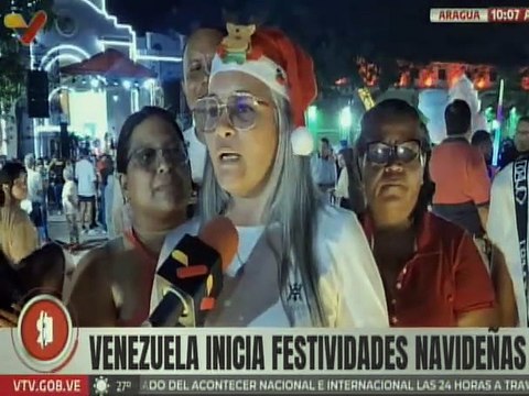 Aragüeños se reúnen en familia para dar inicio a la navidad desde la plaza Bolívar mcpio. Girardot