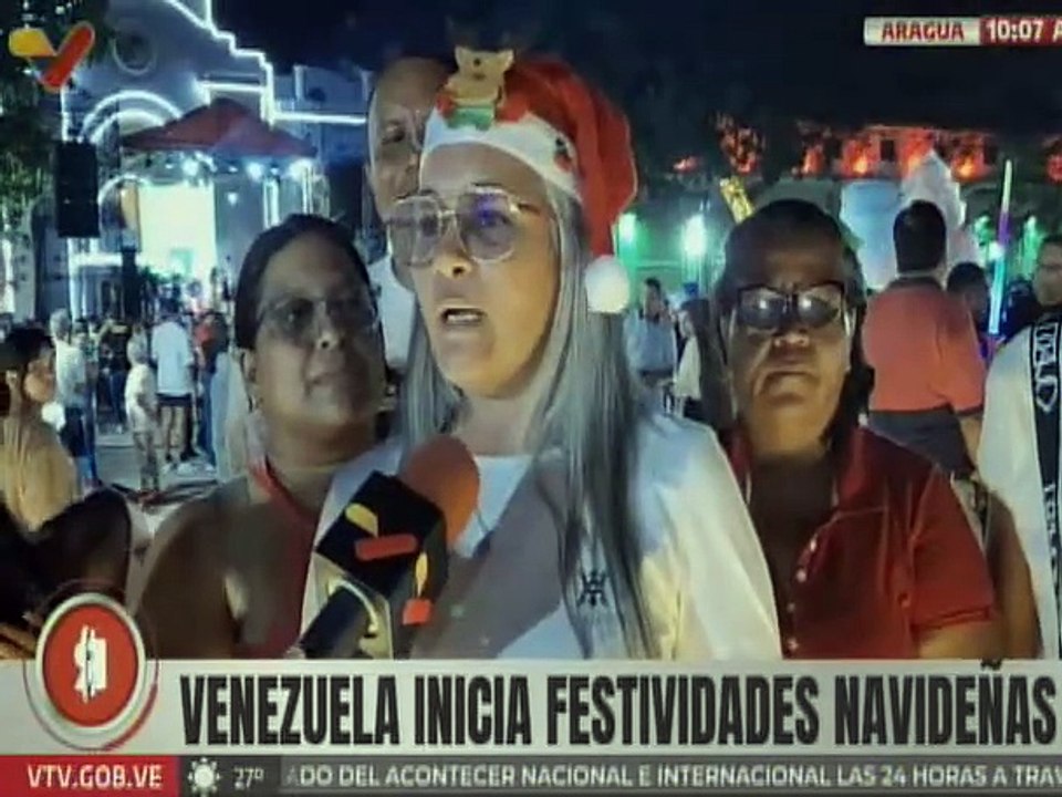Aragüeños se reúnen en familia para dar inicio a la navidad desde la plaza Bolívar mcpio. Girardot