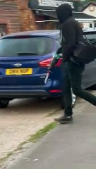 Homem corta radares na Inglaterra