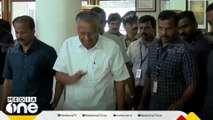 'ദ ഹിന്ദു' മുഖ്യമന്ത്രിയുടെ അഭിമുഖം നടത്തുമ്പോൾ കൂടെ ഉണ്ടായിരുന്നവരിൽ സിപിഎം നേതാവിന്റെ മകനും...