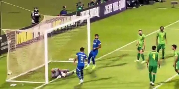 هدف الكسندر ميتروفيتش لاعب الهلال في الشرطة العراقي بدوري أبطال آسيا للنخبة | Al-Hilal's Aleksandar Mitrovic scores against Iraqi Al-Shorta in the AFC Champions League