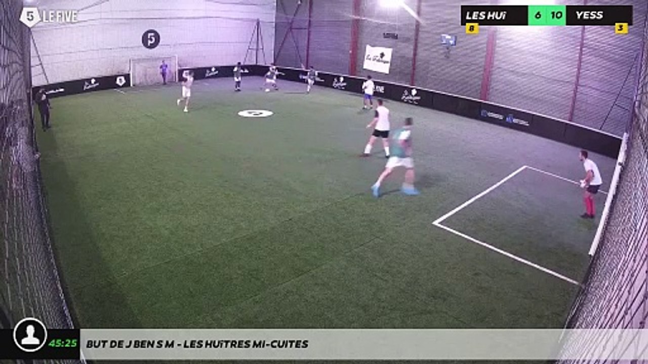 But de J Ben S M - Les Huîtres mi-cuites