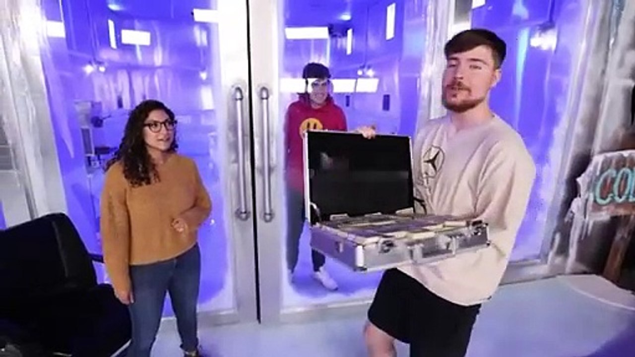 WATER IN THE BEACH | MR BEAST | MR FEAST | BEST | VIRALVIDEO | VIRAL MR BEAST |