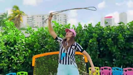 Desafío de juguetes congelados de Chris y mamá