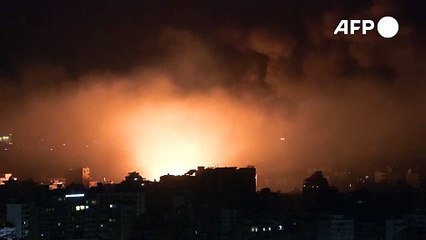 Скачать видео: Urgente: bombardeio contra socorristas do Hezbollah deixa cinco mortos em Beirute