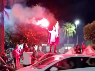 Secretário de Juventude aparece fantasiado de diabo em carreata no Piauí