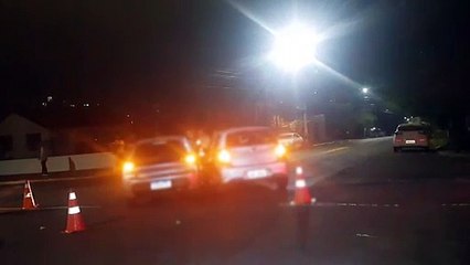 Etios e Peugeot se envolvem em acidente no Centro