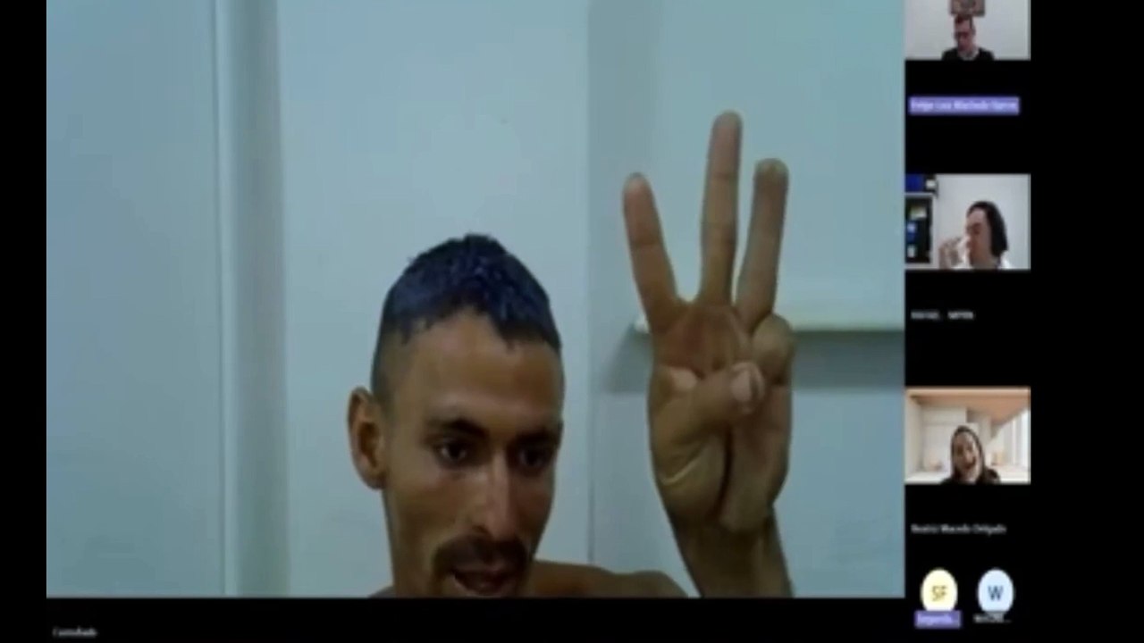 "Vá vestir uma fralda, cachorro", diz preso ao juiz durante audiência de custódia