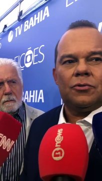 Debate TV Bahia: Geraldo Jr. ironiza ausência de Bruno Reis: “já pode pedir música no Fantástico”