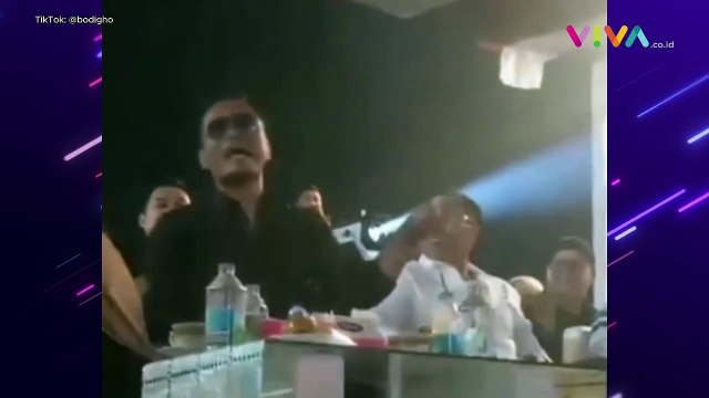 Video Gus Miftah Lakukan Aksi Tak Pantas ke Istri