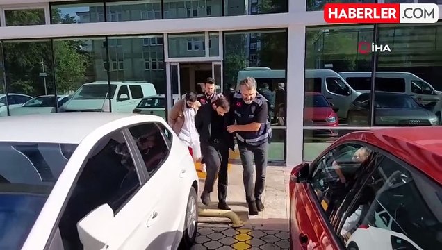 Saç kurutma makinesi içinde uyuşturucuyla yakalanan avukat tutuklandı