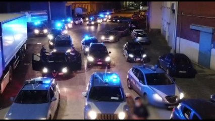 Blitz anti camorra a Napoli: 60 arresti