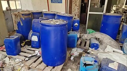 Veleni ex fabbrica, due indagati