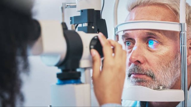 Una Exploración Ocular Podría Predecir el Riesgo de Ataque Cardiaco