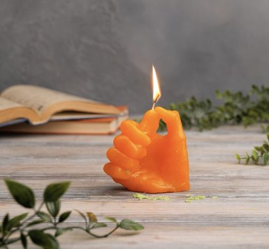 Des idées de bougies FAIT MAISON uniques et colorées pour illuminer votre pièce ! ✨