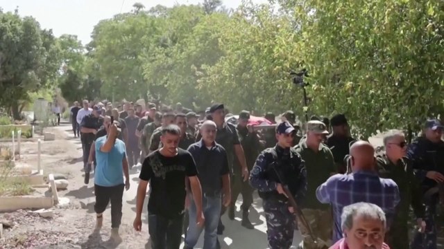 تشييع جثمان الشاب سامح العسلي بعد سقوط حطام صاروخ إيراني على رأسه في أريحا