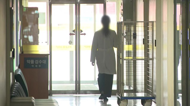 공공기관 의사 3,500여 명 부족...채용 난에 연봉↑ / YTN