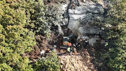 Rescue mission to free dog trapped in rocks reaches eighth day