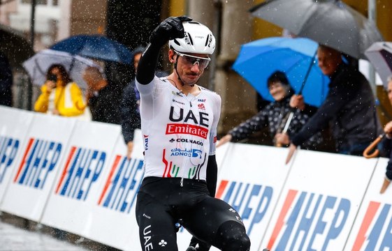 Cycling - CRO Race 2024 - Stage 3 highlights - Brandon McNulty takes win and jersey... under the flood !