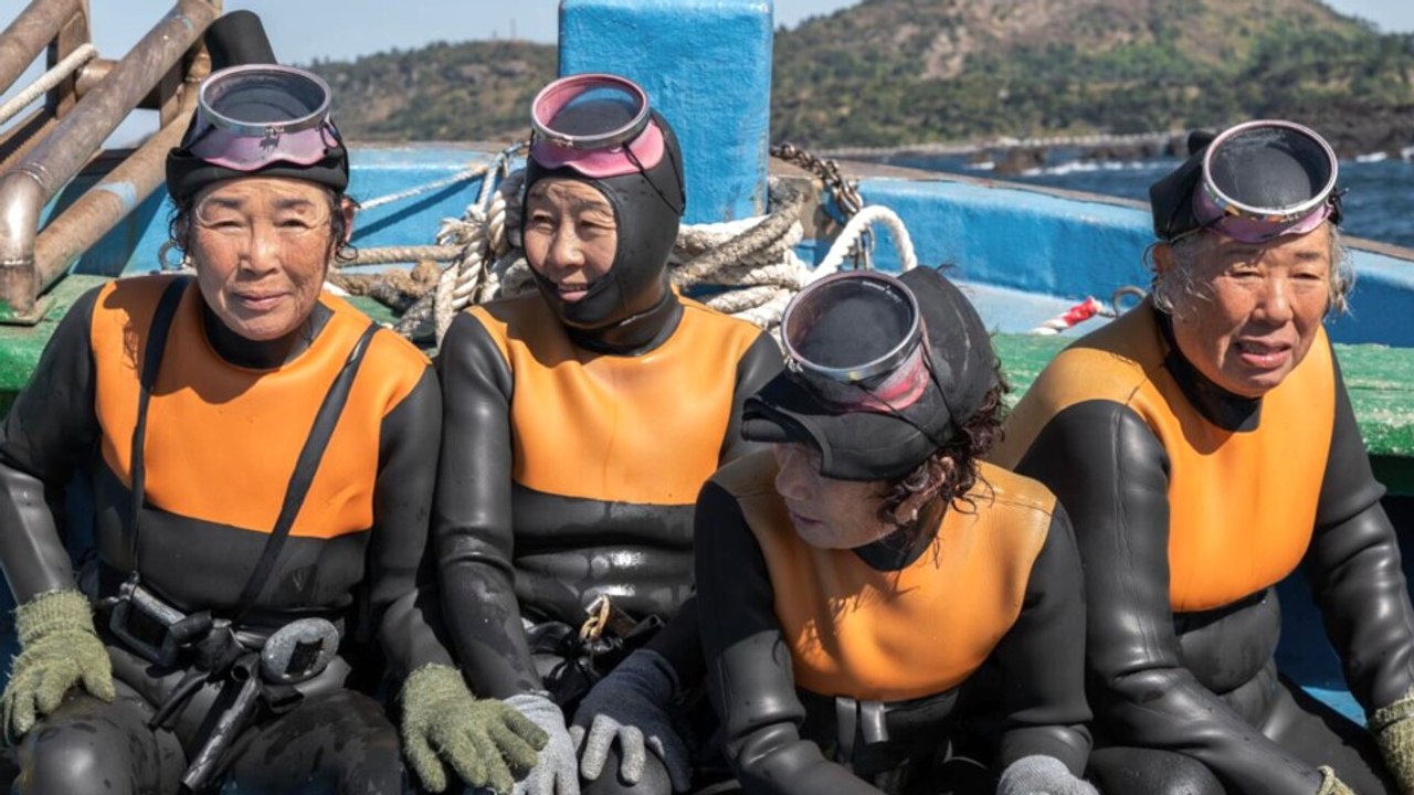 Die letzten Frauen des Meeres: In der neuen Dokumentation begleitet ihr die Meerjungfrauen Südkoreas