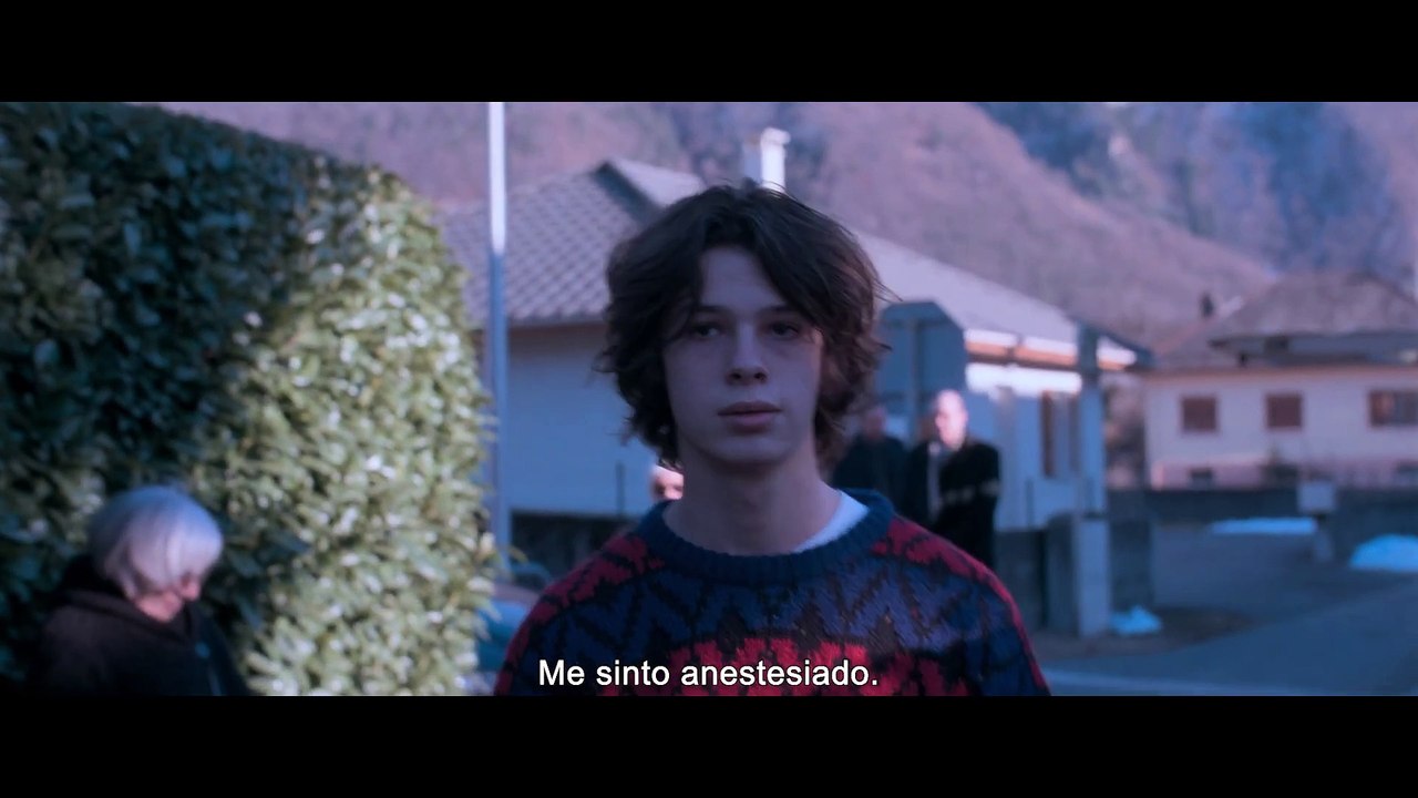 Inverno em Paris Trailer Legendado