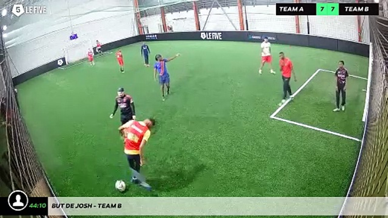 But de Josh - Team B