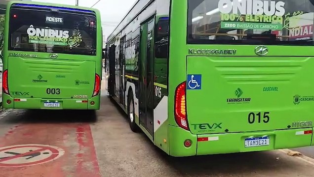 Cascavel em choque: ônibus elétricos batem na Avenida Brasil