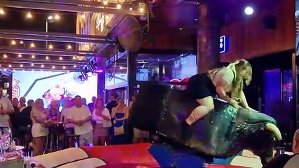 Benidorm Bull Ride Girl Fail. Mechanical Bull in Spain ｜ 4K 2024