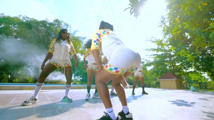 Félix Wazekwa - Ça c'est quoi ça _ - Feat maman Mbaliosombo - (Clip Officiel)