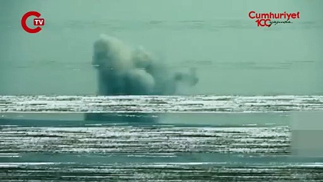 Yemenli Husiler, Kızıldeniz'deki İngiliz petrol tankerine drone saldırısının videosunu yayınladı