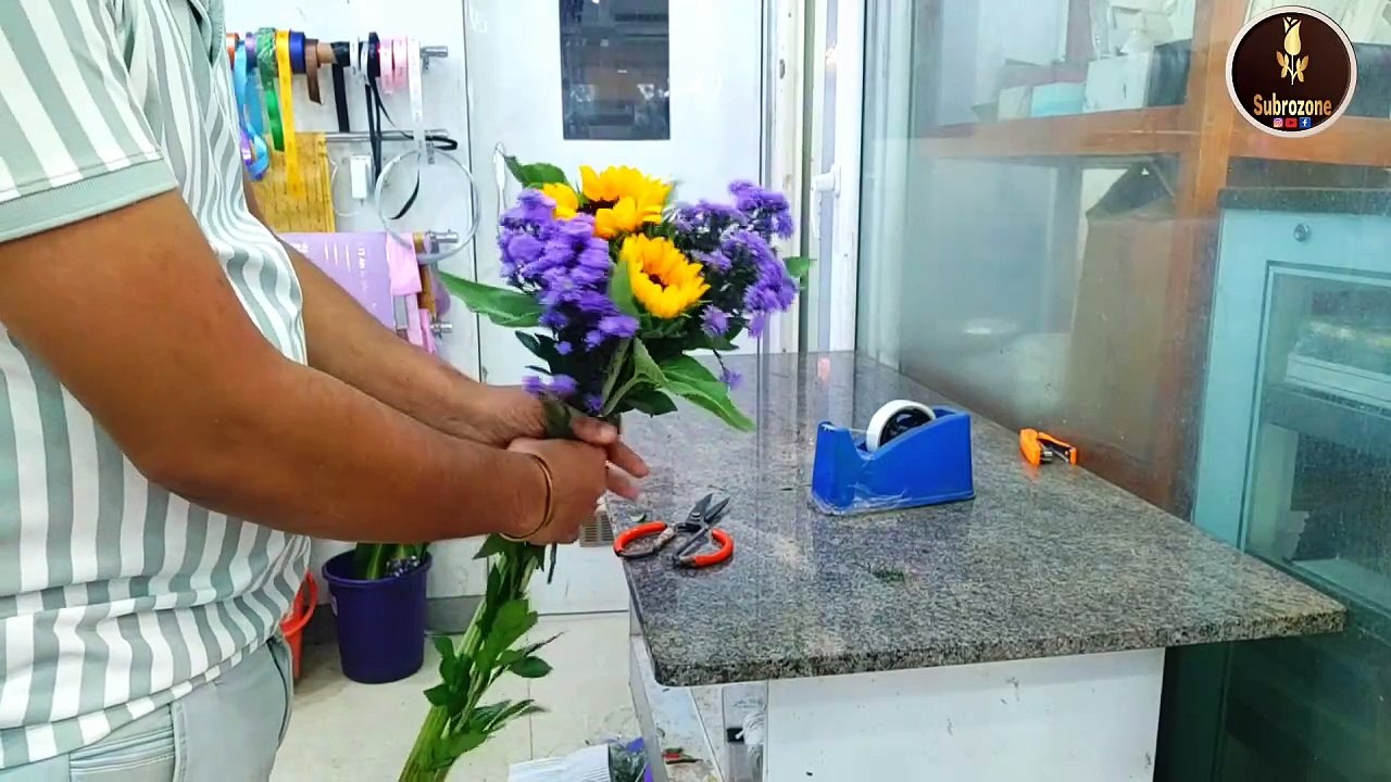 How to make flower bouquet with fresh flowers | Sunflower bouquet