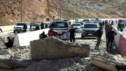 غارة إسرائيلية تقطع الطريق الدولية بين لبنان وسوريا