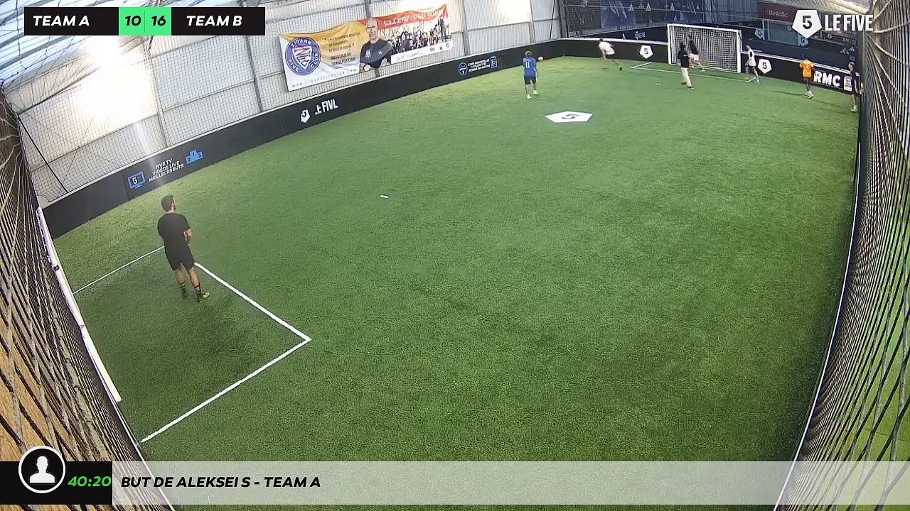 But de Aleksei S - Team A