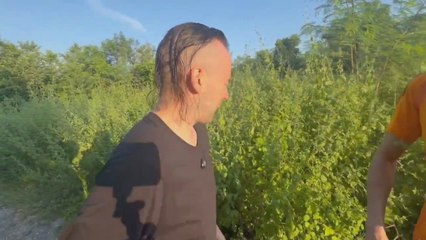 ¡Increíble! Xokas Probando Gusanos en Vivo 🌱