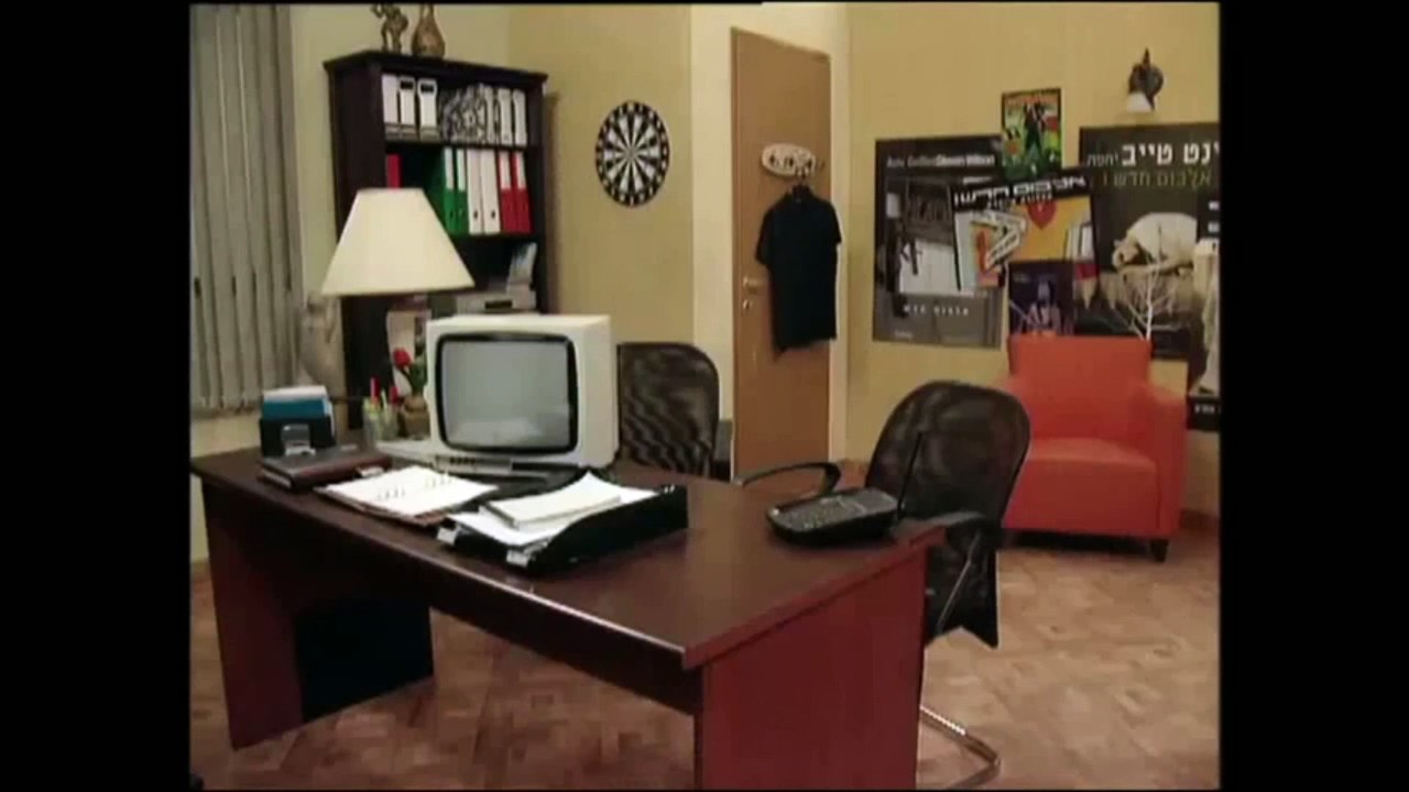 הפיג'מות בקפה קרסול עונה 1 פרק 18 נעולים חלק ג