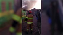 En Avellaneda un voraz incendio se desató durante la madrugada en una fábrica de cobre y plástico