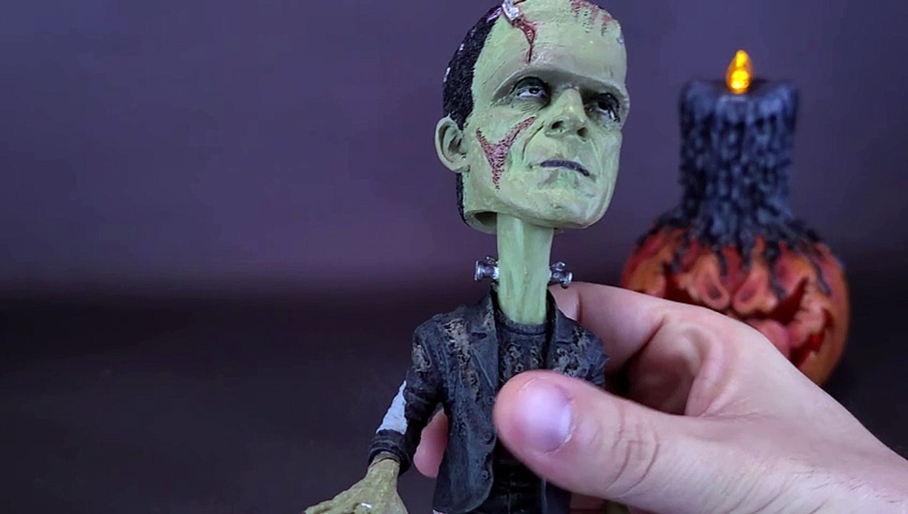 NECA Universal Monsters Frankenstein Head Knockers Reissue