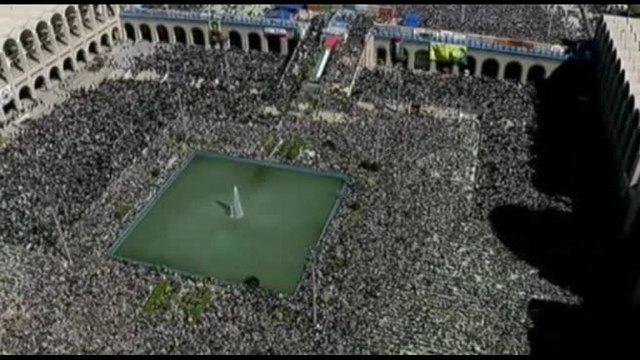 A Teheran la commemorazione di Nasrallah, Khamenei minaccia Israele