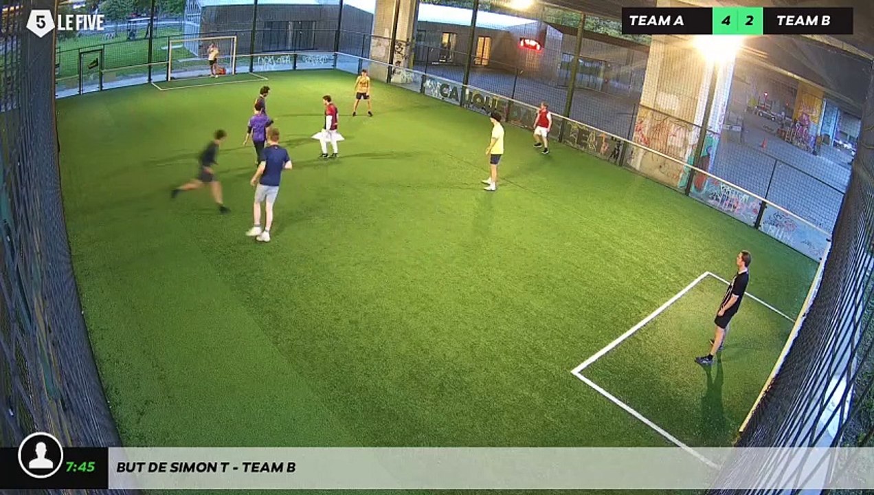 But de Simon T - Team B