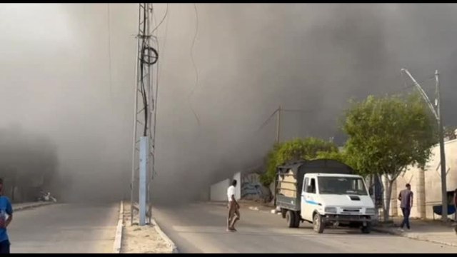 Israele abbatte un edificio, evacuato, nel campo di Nuseirat