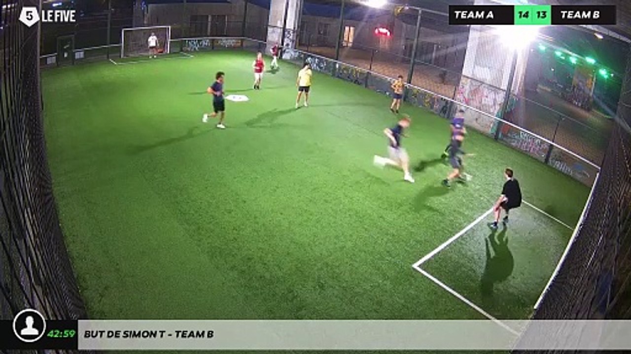 But de Simon T - Team B