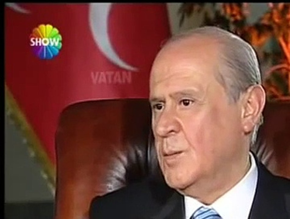 Bahçeli, bozkurt ve heavy metal işaretinin farkını açıkladı