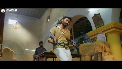 जब मारी के बेटे पर बात आयी तो मारी को फिर गुंडा बनकर सब गुंडों की धुलाई करनी पड़ी l मारी का एक्शन सीन