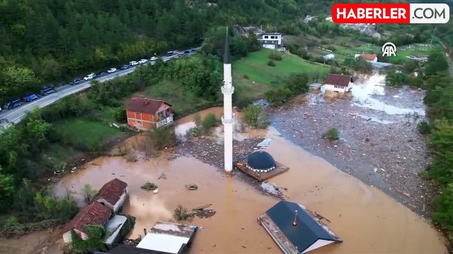 Bosna Hersek'te sel felaketi: 18 kişi hayatını kaybetti