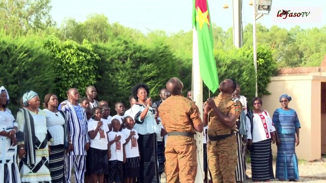 Burkina/Montée des couleurs à la primature: Le premier ministre invite les parents à accompagner l'éducation des enfants