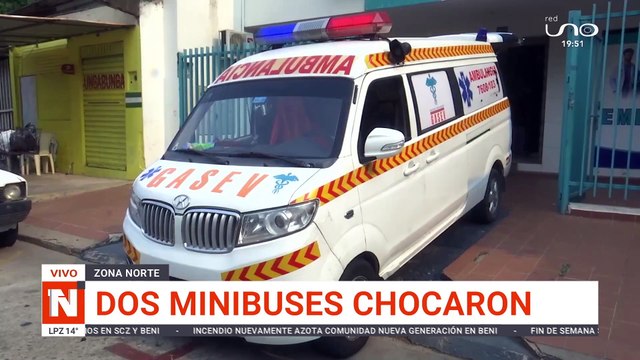 Seis personas heridas minibus chocó con un vehículo estacionado en la zona Norte