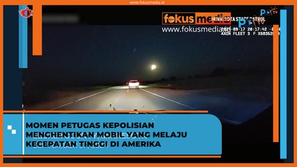 Momen Petugas Kepolisian Menghentikan Mobil yang Melaju Kecepatan Tinggi di Amerika