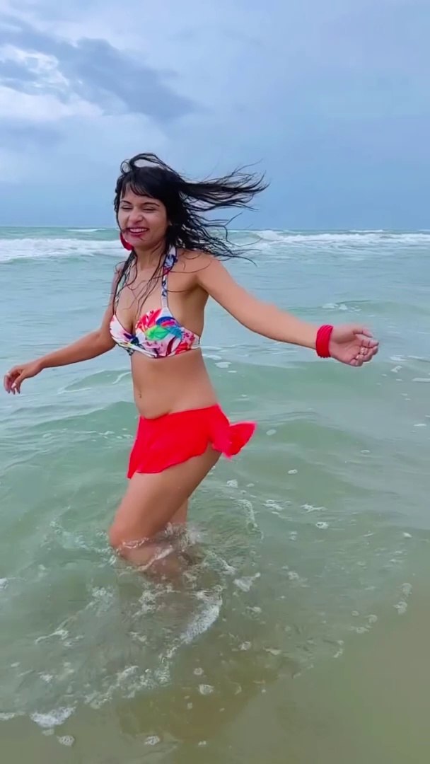 ⁣sexy yoga / yoga beach/hawai beach/sexy girls/pool girl/ bikini girl /thong s/ g string bikini/beach