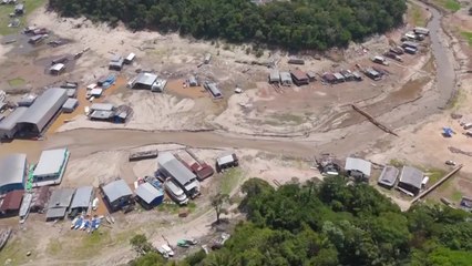 브라질 아마존강 가뭄으로 바닥 드러내...주민 생계 위협 / YTN