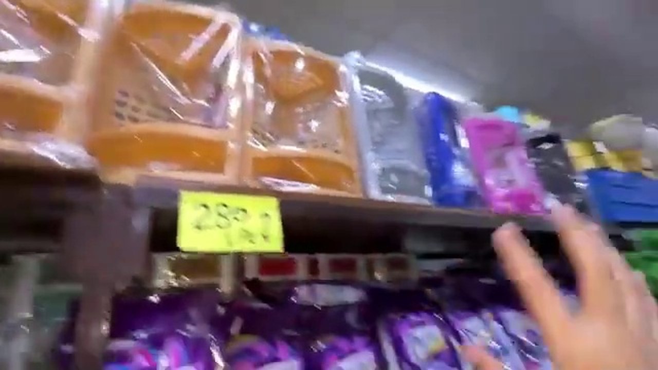 Sabsy Sastay Bazaar Gaye|Har Cheez One Dollar Mein Khareed Li | Sistrology
